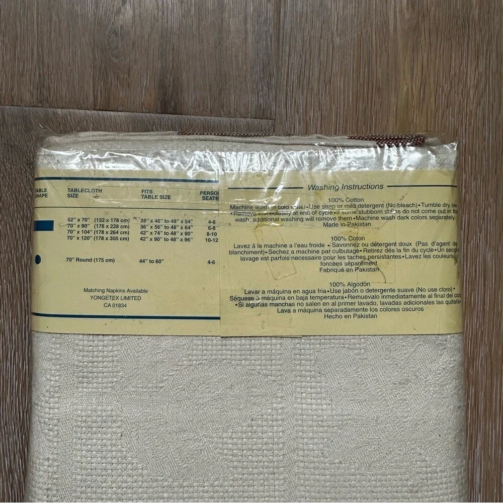 NOS NWT Vintage Yongetex Wood Land Collection 100% Cotton Tablecloth - 70